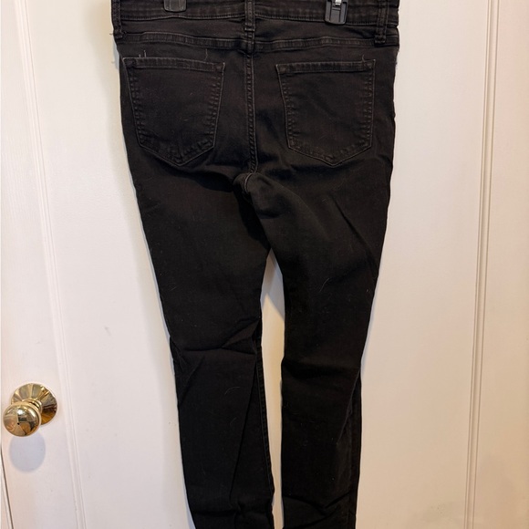 GAP Women's Classic Black Skinny Jeans - Picture 3 of 5